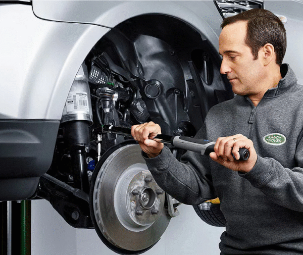 Land Rover Transmission Issues: What Houston Drivers Should Watch For